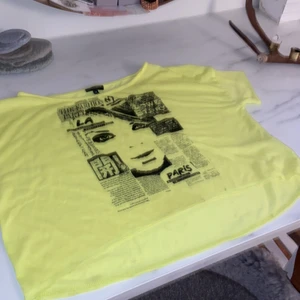 Fin tröja❤️ - Fin tröja för bra pris, väldigt bra skick och trycket är som nytt😍