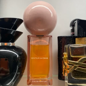 Caia parfym - Köparen står för frakten. 