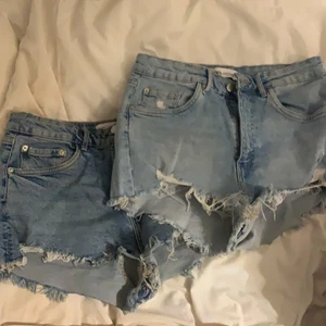 Zara shorts - Använda 1/2 gånger. Storlek 40, 75kr styck☺️