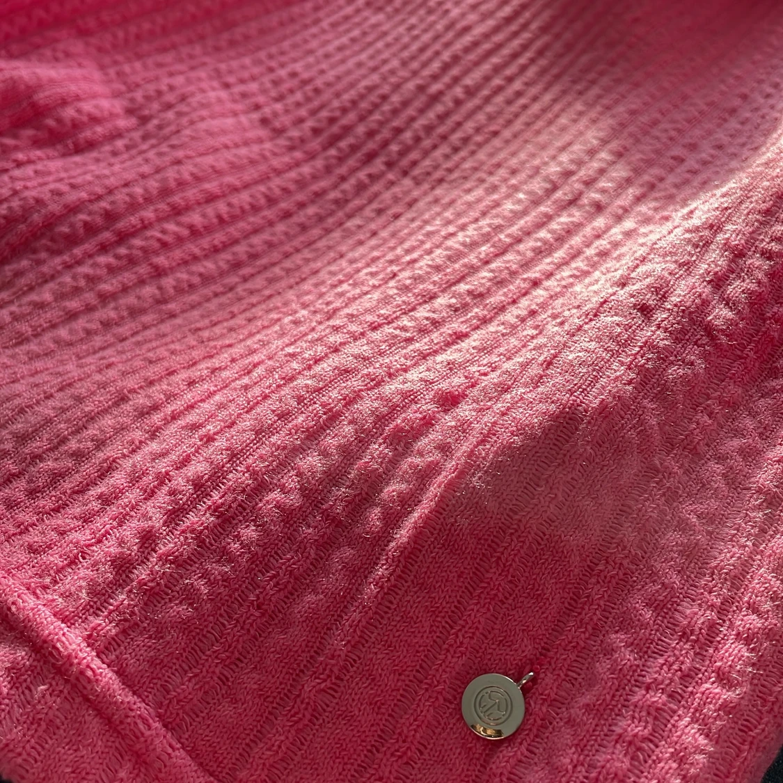 En rosa tröja med polo - 91