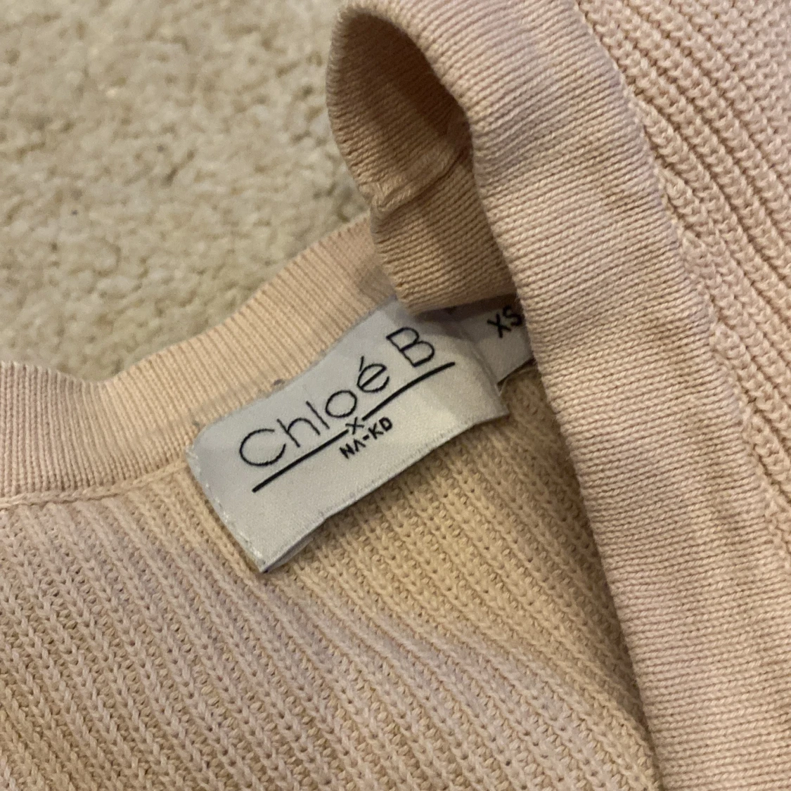 Beige tunnt stickad tröja storlek XS - 91