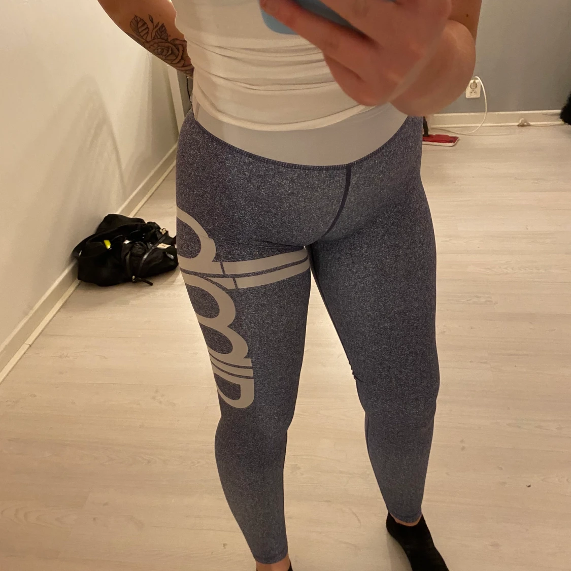 Aimin träningstights stl xs 