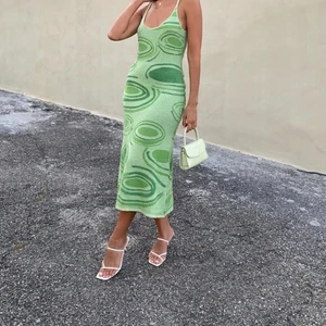 House of sunny dupe grön klänning  - En grön house of sunny dupe klänning. Endast provad. Storlek s. 