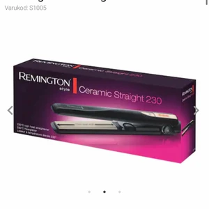 Plattång - Plattång ”ceramic straight 230” från elgiganten, helt oöppnad. Säljer eftersom att jag fick 2 st i julklapp