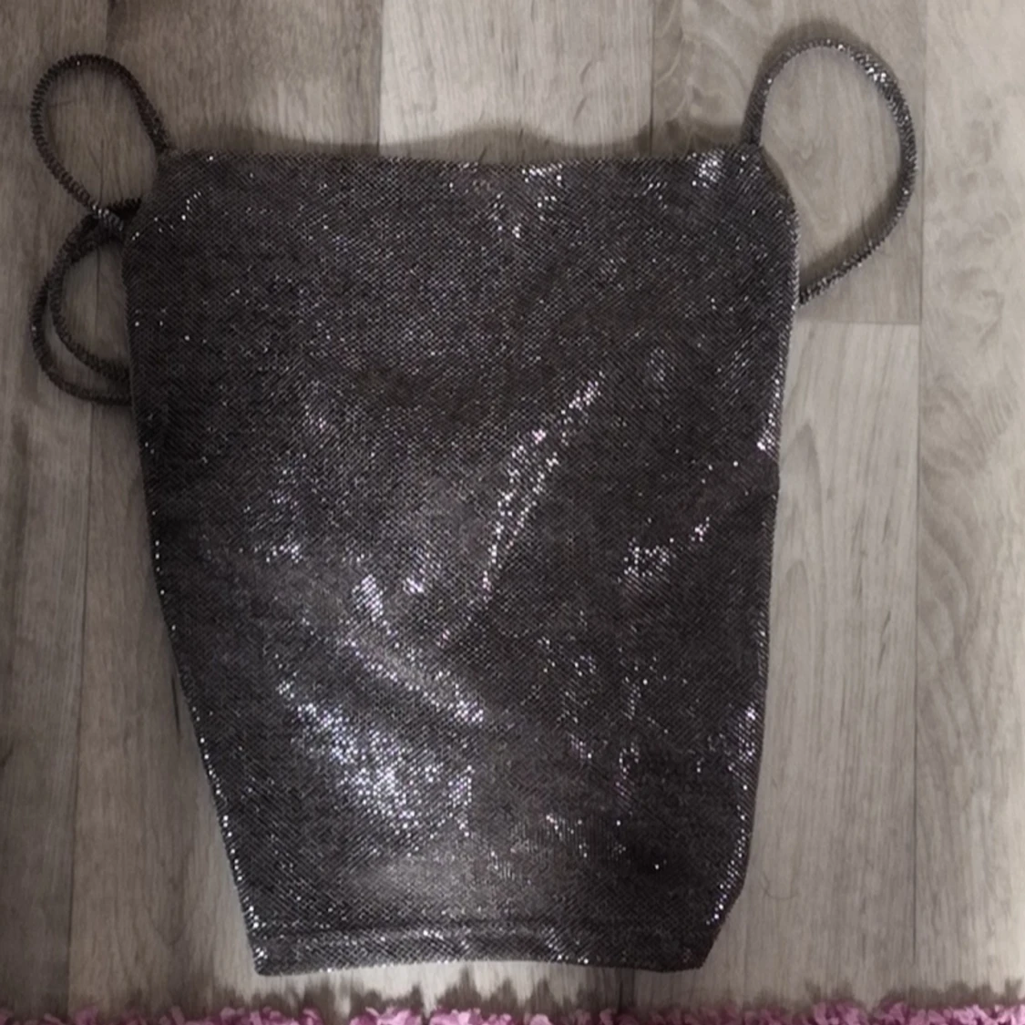 FESTTOPP ÖPPEN I RYGGEN - 91