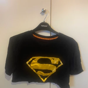 T-shirt  - Kan inte frakten än