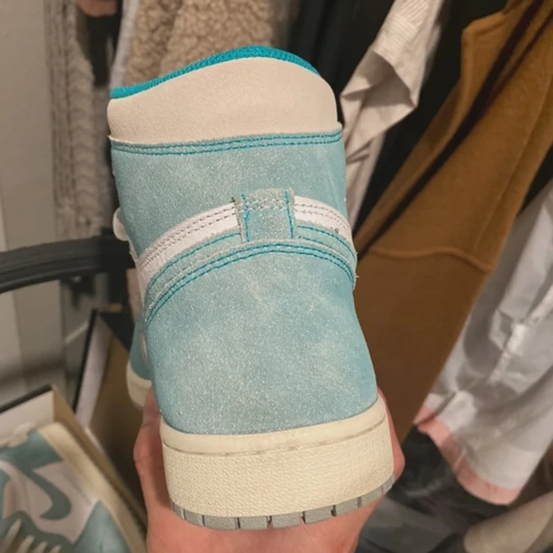 Air Jordan 1 Retro High OG Turbo Green  - 90