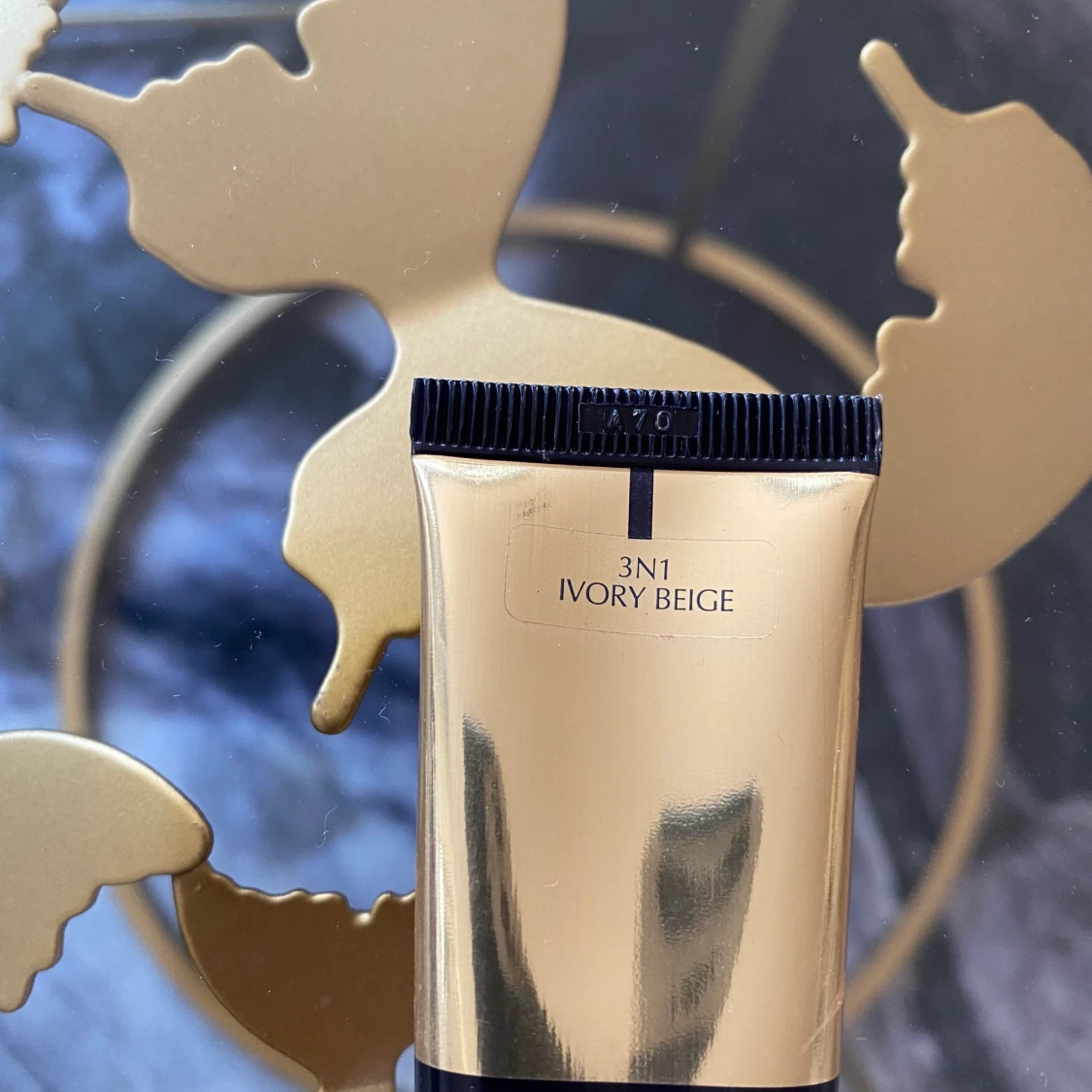 Estee Lauder foundation  - 90