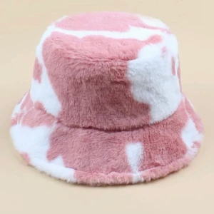 Bucket hat  - Jätte gullig strawberrycow bucket hat :)