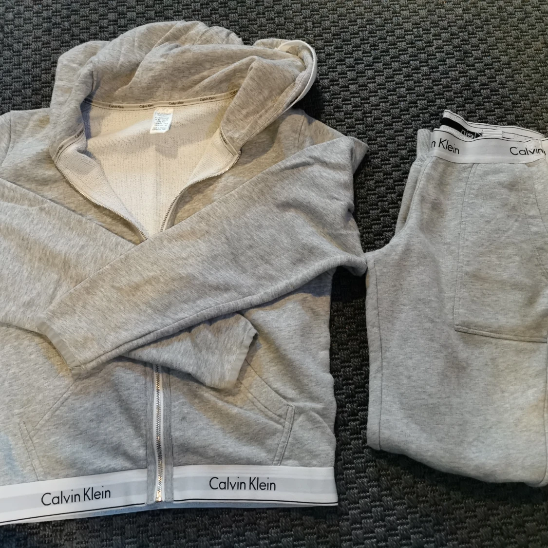 Calvin Klein set, XS - 90