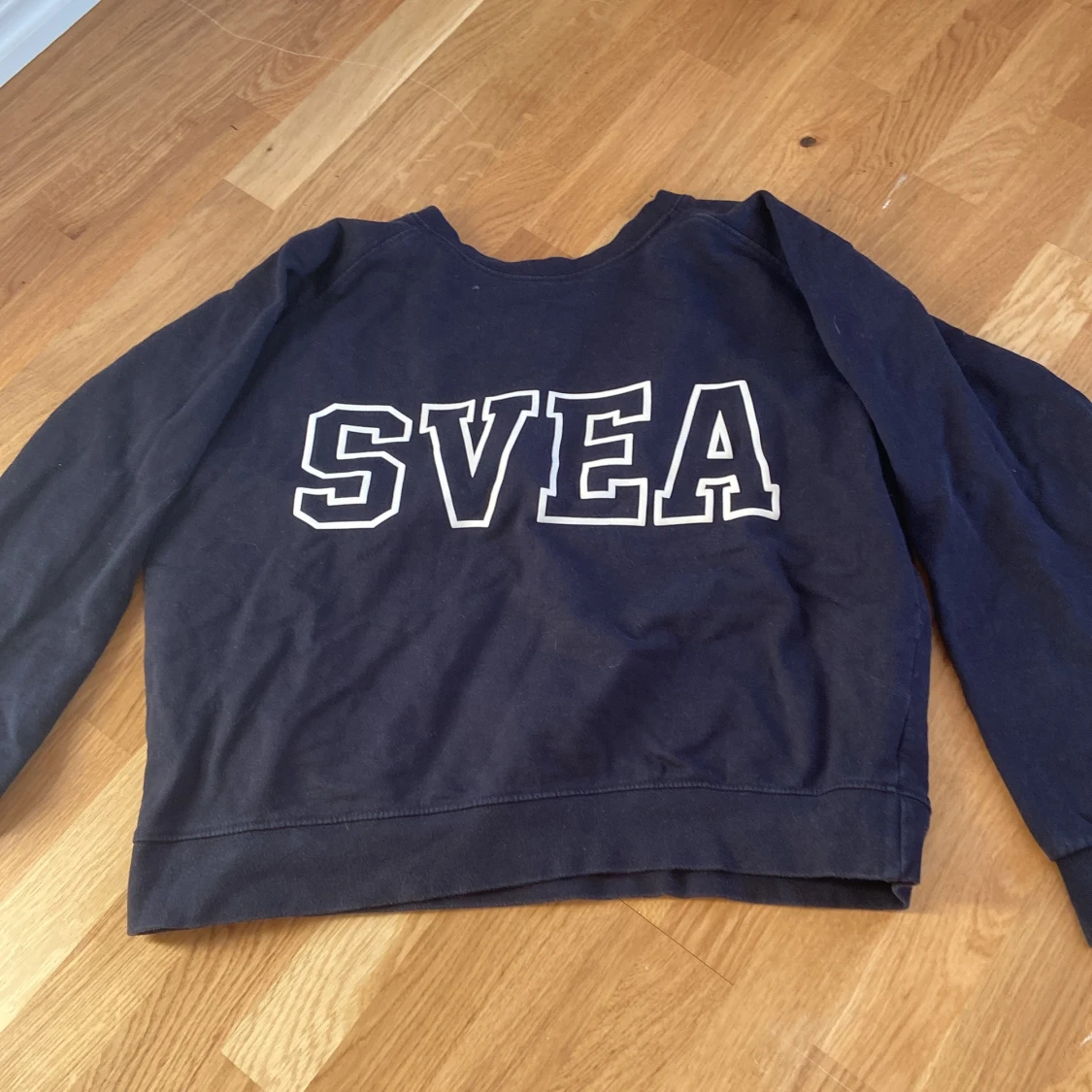 Tröja från Svea lite tjockare långarmad - 90