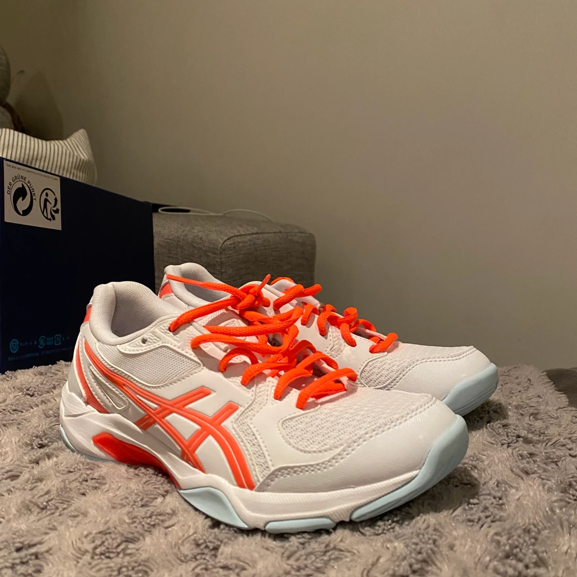 Asics inomhusskor  - 1