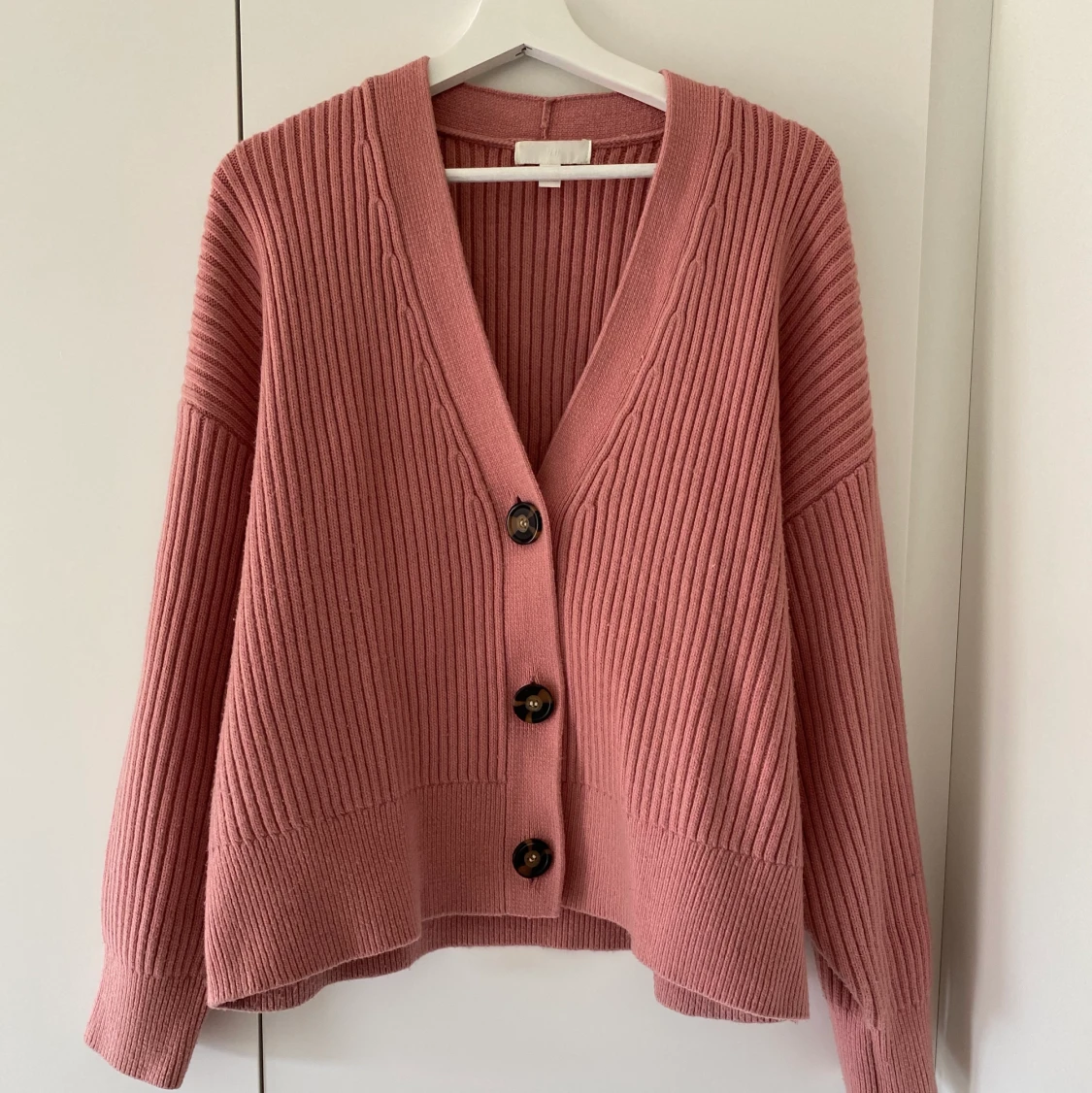 H&M Ribbad kofta strl XL