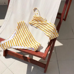 Bikini - Supersöt bikini med höga trosor 🦋