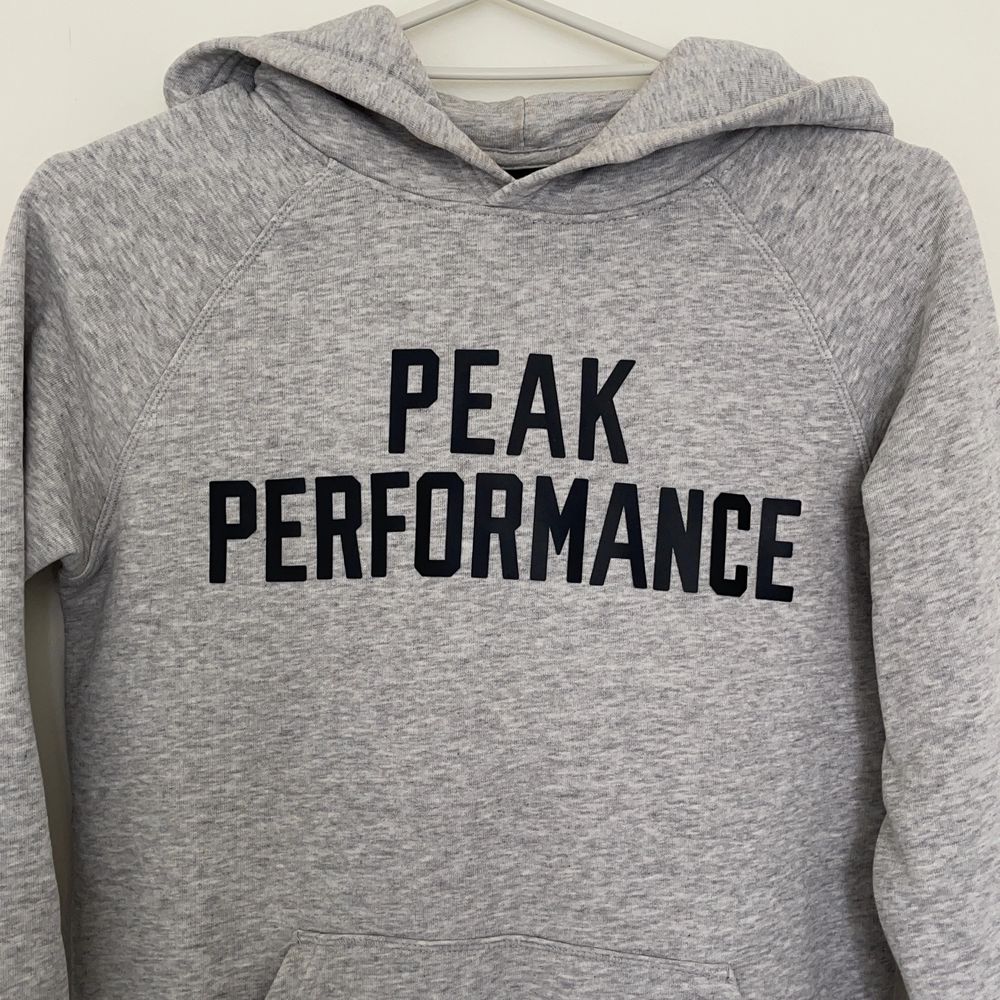 Hoodie - Peak Performance | Plick Second Hand