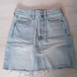 Jeans kjol 💙 - 🌺Kjolen är i fint skick