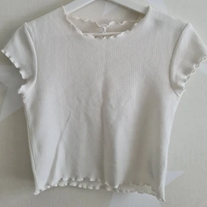 Strl M - Från only vit