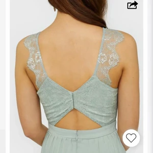 Helt ny klänning 245 med frakt inräknat  - Säljer min klänning helt ny. 245 med frakt inräknat storlek 38. 