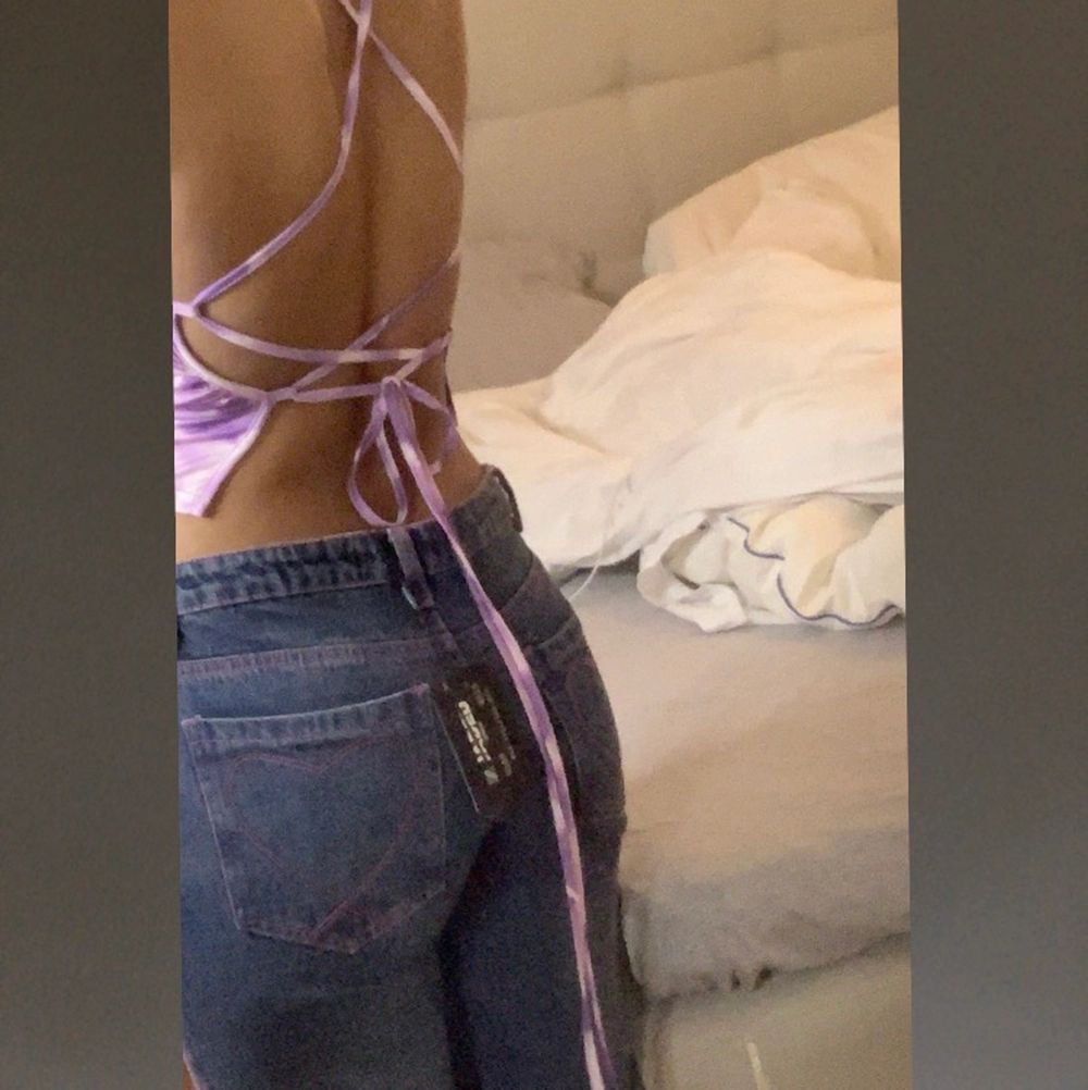 Jätte söta jeans från Jaded London köptes för 1200 med Tull och frakt . Säljer dom helt nya oanvända med pris lapp. Älskar jeansen men aldrig haft tillfälle o använda dom. Storlek w26 / S dessa jeans är slutsålda och går inte och få tag i.. Jeans & Byxor.