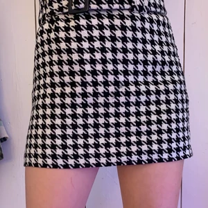 Rutig kjol - Rutig kjol i strl 38💕 frakt ingår i priset🥰