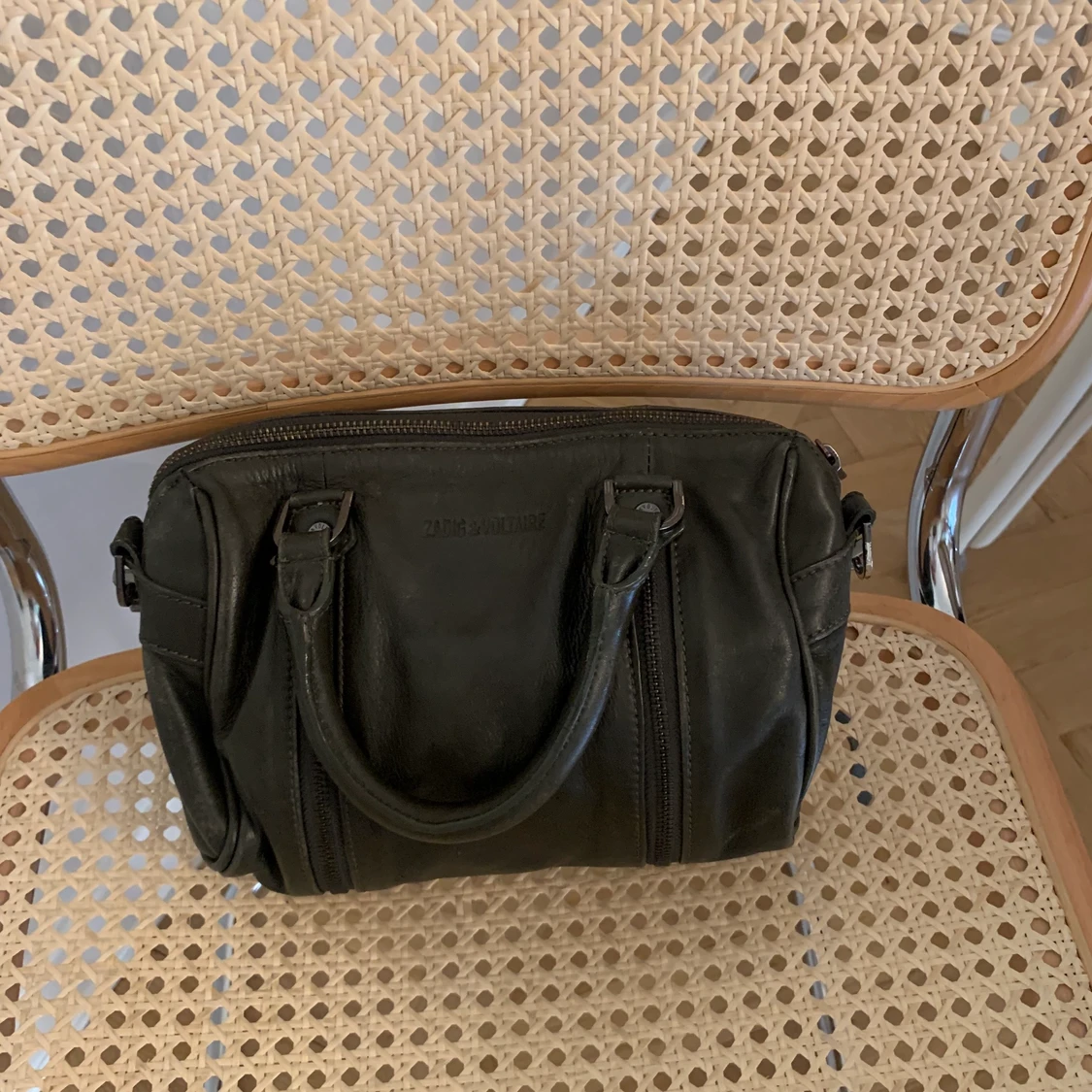 Zadig & Voltaire väska  - 90