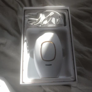 Laser hair removal  - Säljer denna så grymma ipl hair removal instrument! Har använt den fåtal gånger, eftersom jag numera vaxar☺️ pris kan diskuteras💕
