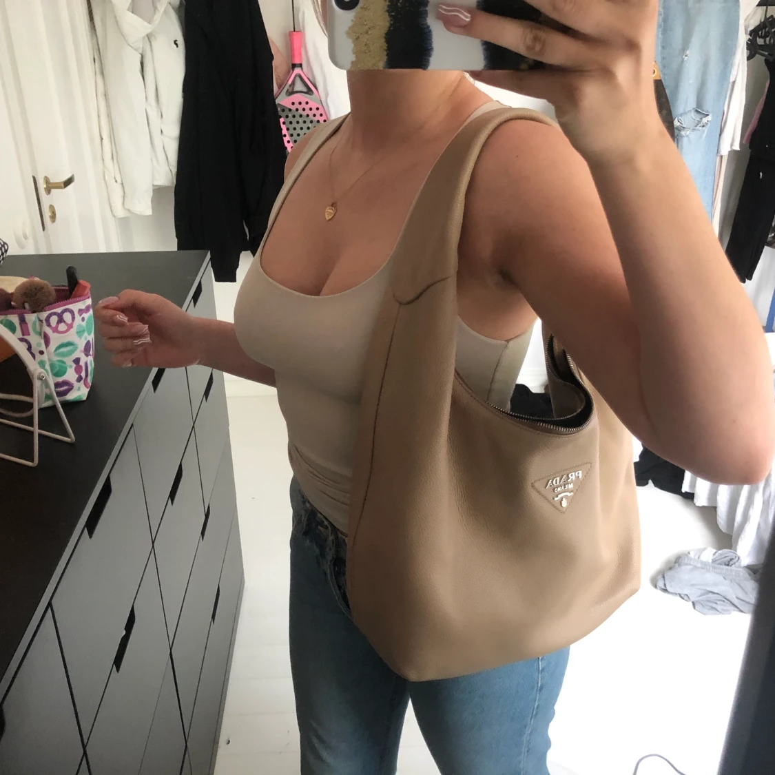 Oanvänd ÄKTA Prada väska  - 91