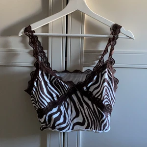 Linne - Ett jätte fint linne som är helt oanvänt. Jätte skönt och bekvämt tyg. ✨