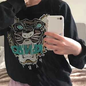 Kenzo sweatshirt  - Jättefin tröja från kenzo i storlek M men funkar även som S! 