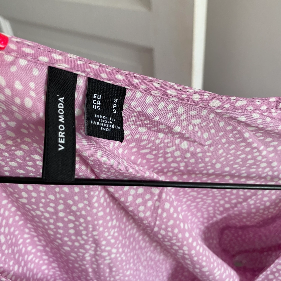 Rosa klänning från VeroModa - 90