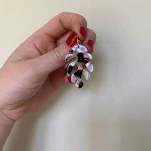 Örhängen  - Örhängen från h&m