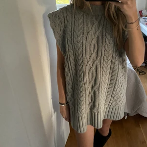 Stickad klänning - Stickad klänning snygg till boots!! Storlek M (exklusive frakt)