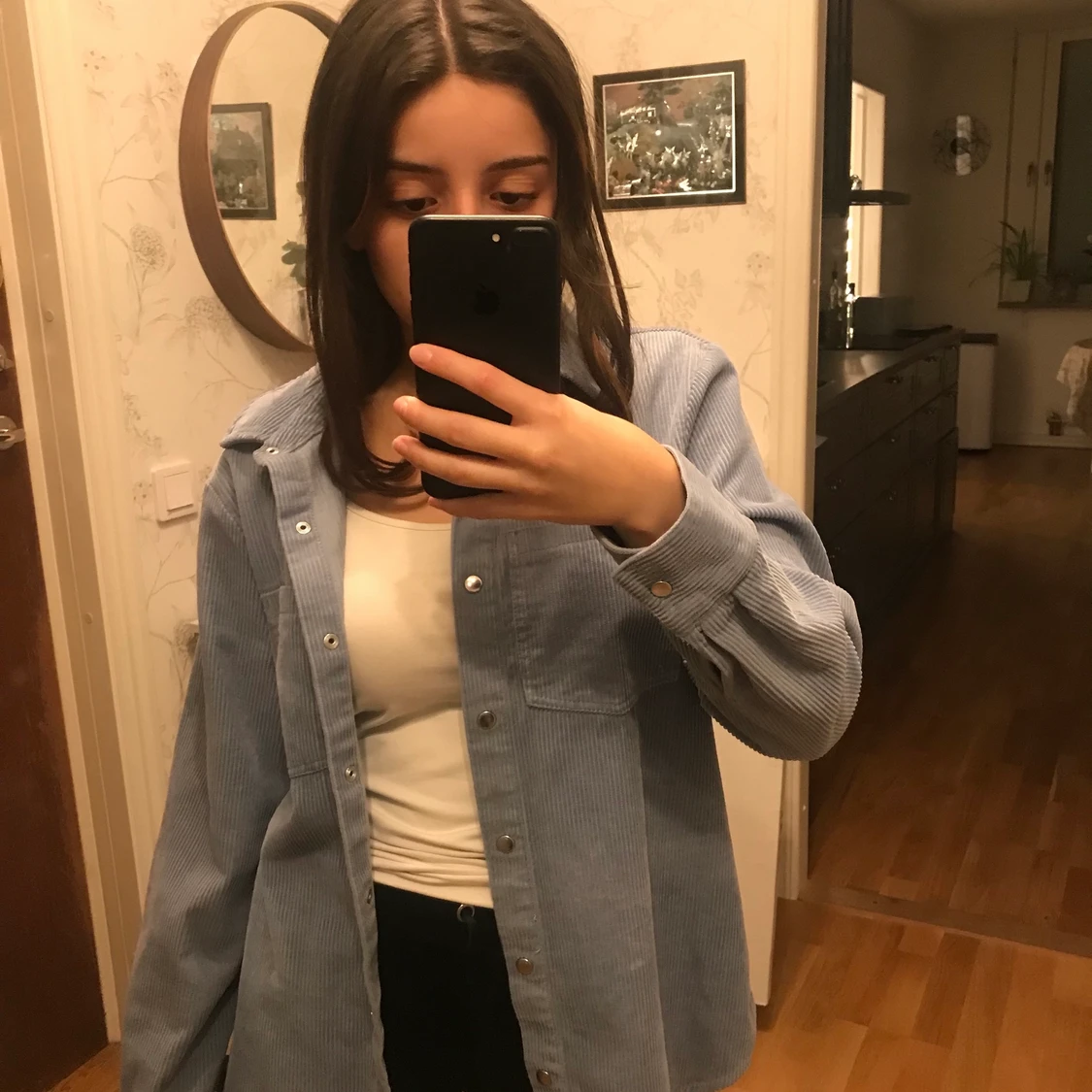 En snygg vår jacka med sammet material