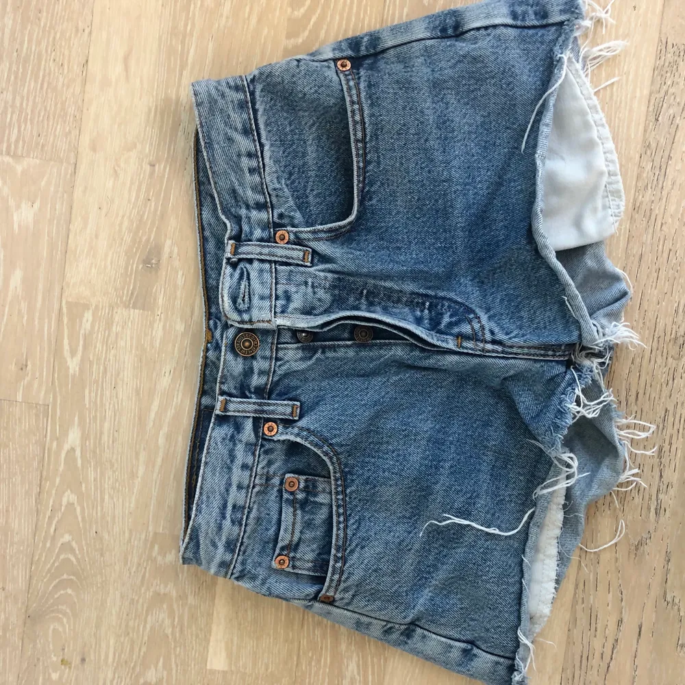 Perfect condition!. Shorts.