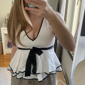 Zara topp - Topp från zara med dragkedja baktill i storlek S💋💋