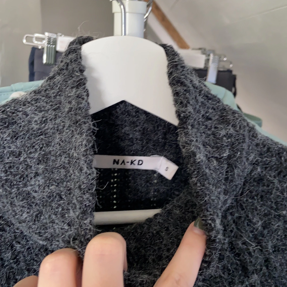 Mörkgrå stickad tröja - 91