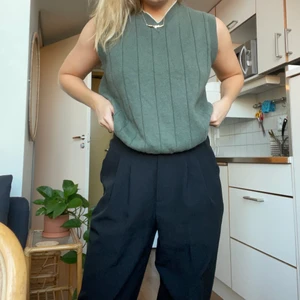 Grön väst - Grön väst från adidas, vintage. Sjukt bra skick och perfekt till hösten