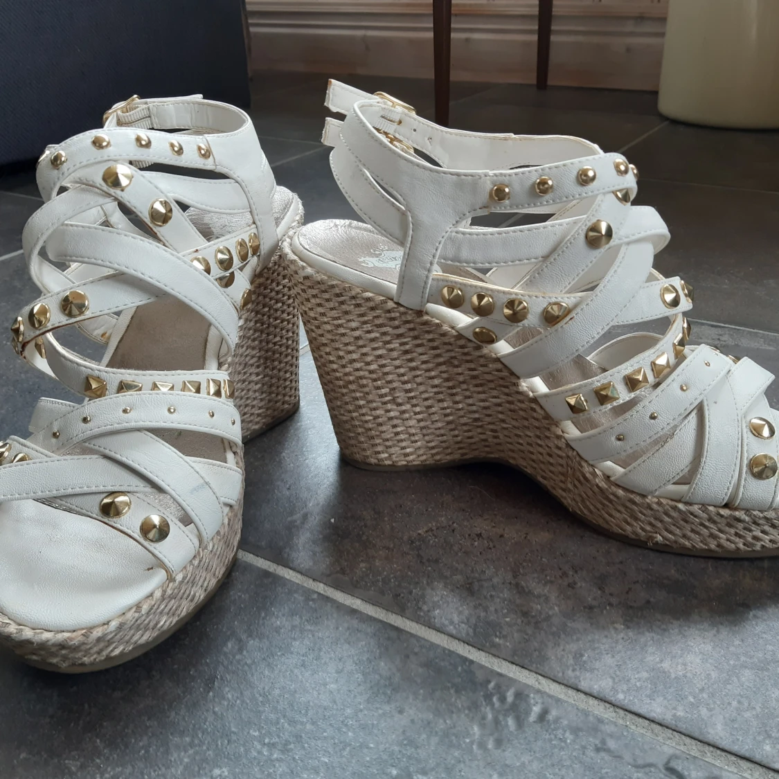 Kilklackar med nitar - 90