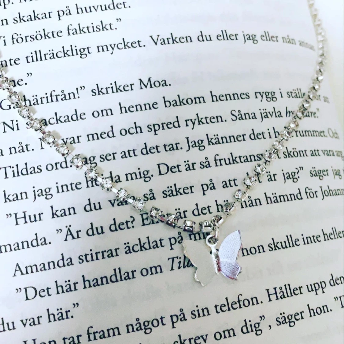 Silver halsband med strass