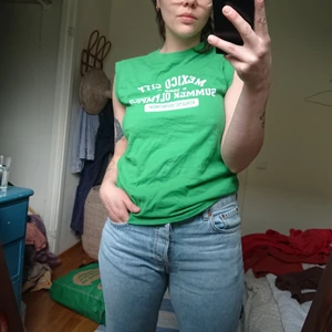 Sportigt linne  - Sportigt linne från soc mjuk å fint skick 