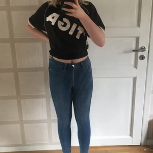 MOLLY jeans - Skinny jeans, 1 år gamla, inte jätte använda, bra skick