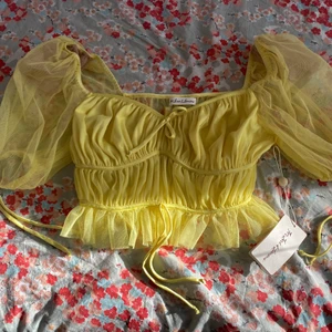 For love and lemons - Jätte fin ny topp från for love and lemons som inte riktigt är i min stil. Priset var lite över 1000kr