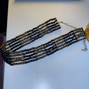 Choker  - En fin grön och svart choker, knappt använt och i fint skick!