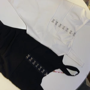 Bodys - Två helt nya Bodys från boohoo storlek 38 om jag minns rätt passar M/L 60kr/st eller båda för 100kr