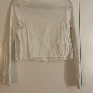 Cheap monday tröja - Cheap monday tröja med tryck på ryggen! Endast provad! Kan även skicka med spårbart!