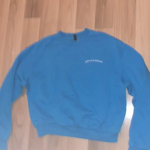 Blå sweatshirt  - Mjuk sweatshirt 