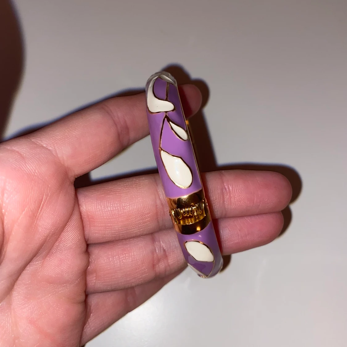 Lila armband i metal - 91