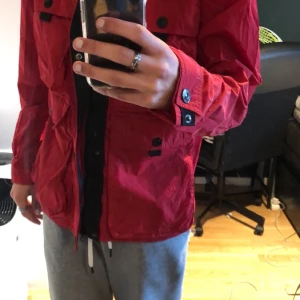 Peak performance Jacka  - Peak Performance Jacka, använd en gång så är i nyskick 