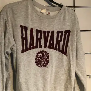 Harvard tröja i storlek M, 50 kr + frakt 🥰
