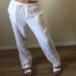 Linnebyxor  - Jättesnygga linnebyxor från hm home som inte kommer till användning använt Max 3 gånger💕